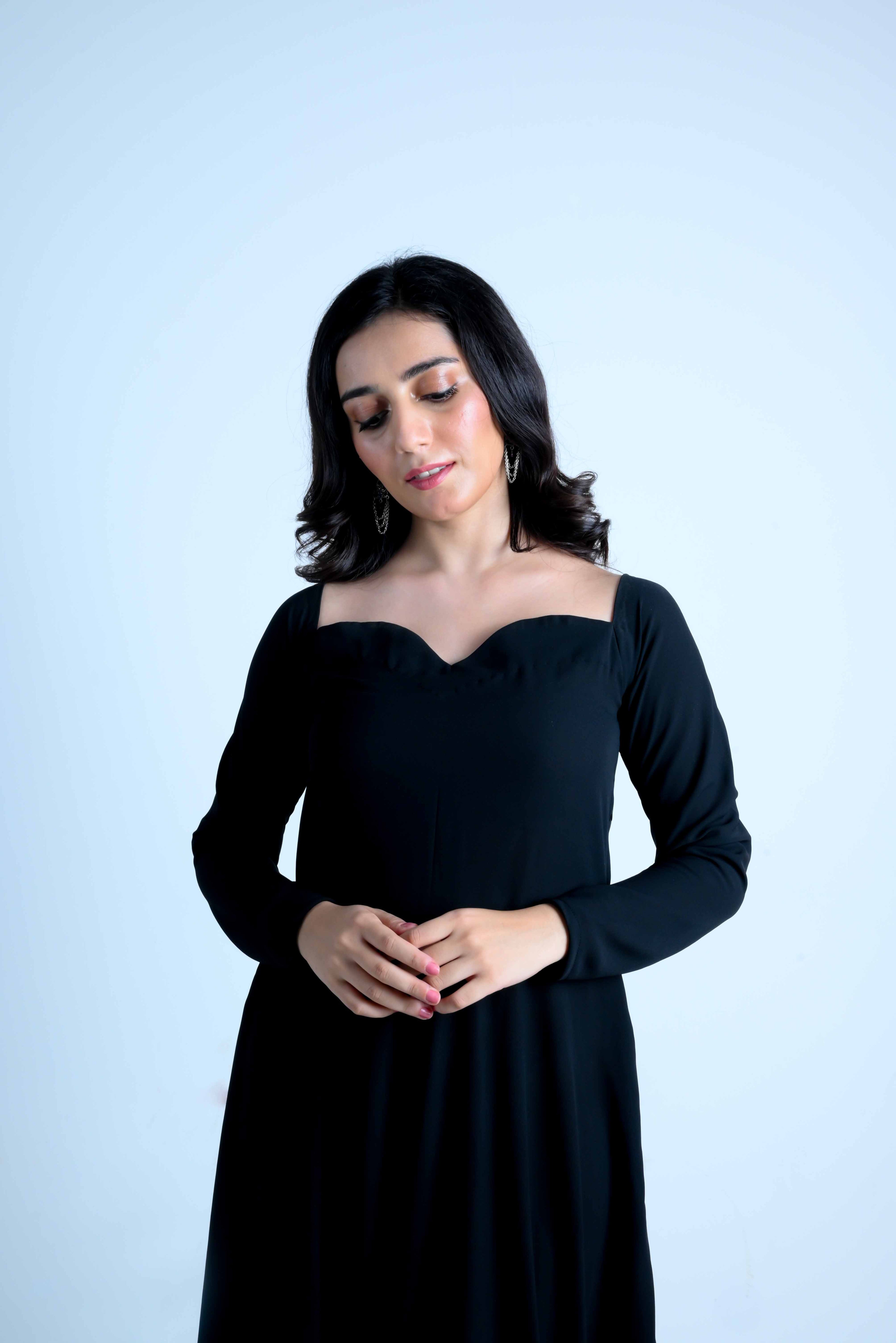 Black Georgette Sweetheart Midi Dress